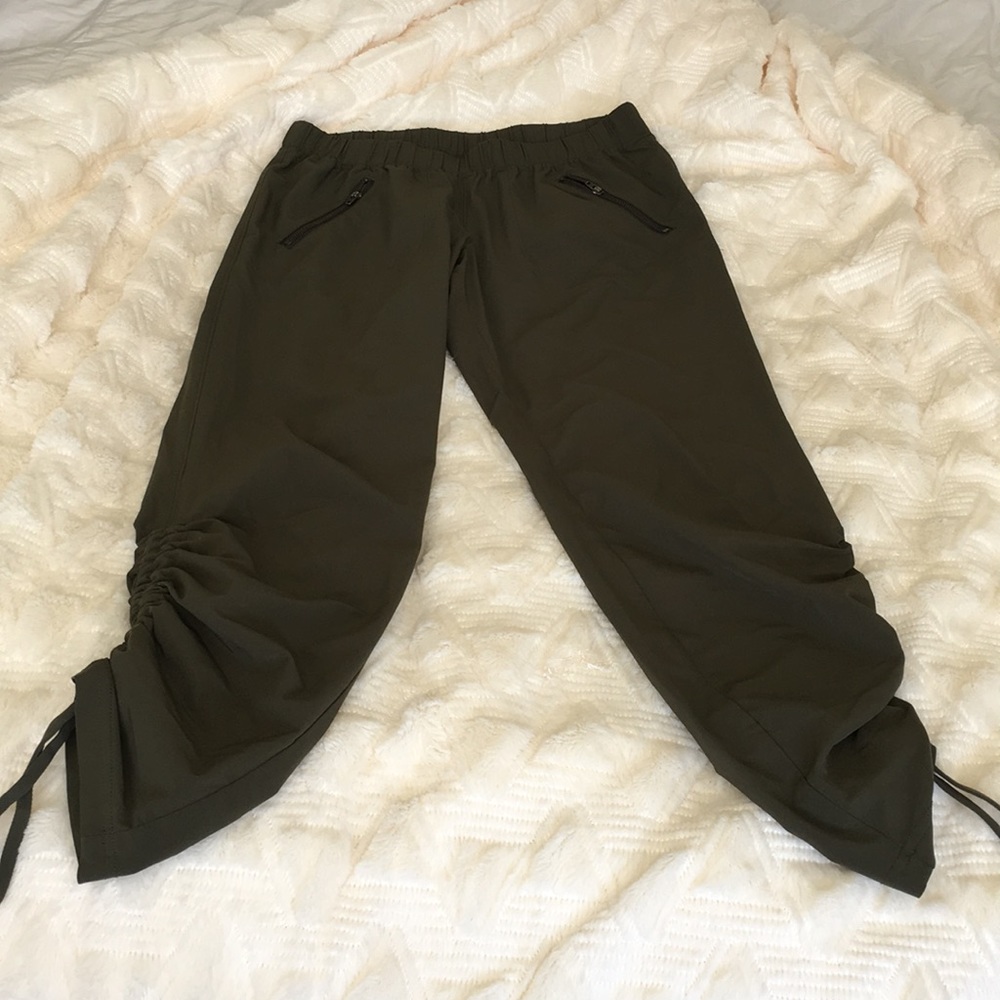 Athleta joggers in army green